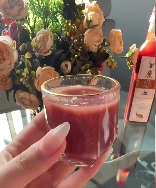 男人连续喝一个月我们家的鹿茸血酒是一种什么样的体验(图1)